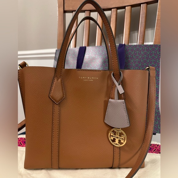 Tory Burch Handbags - Tory Burch small Perry triple compartment tote bag